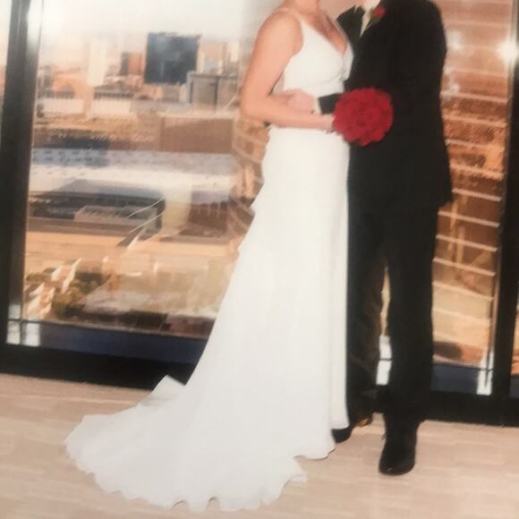 GALINA Wedding Dress Size 8 - Picture 4 of 16